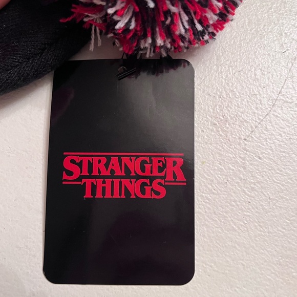 NWT Netflix official x Loungefly Stranger Things Beanie - Picture 3 of 4